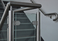 अनुकूलित डिजाइन ग्लास सीढ़ी रेलिंग, सौंदर्यशास्त्र स्टेनलेस स्टील ग्लास रेलिंग आपूर्तिकर्ता